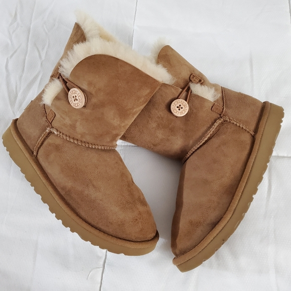 UGG Other - Kids UGG Bailey Button II  boots